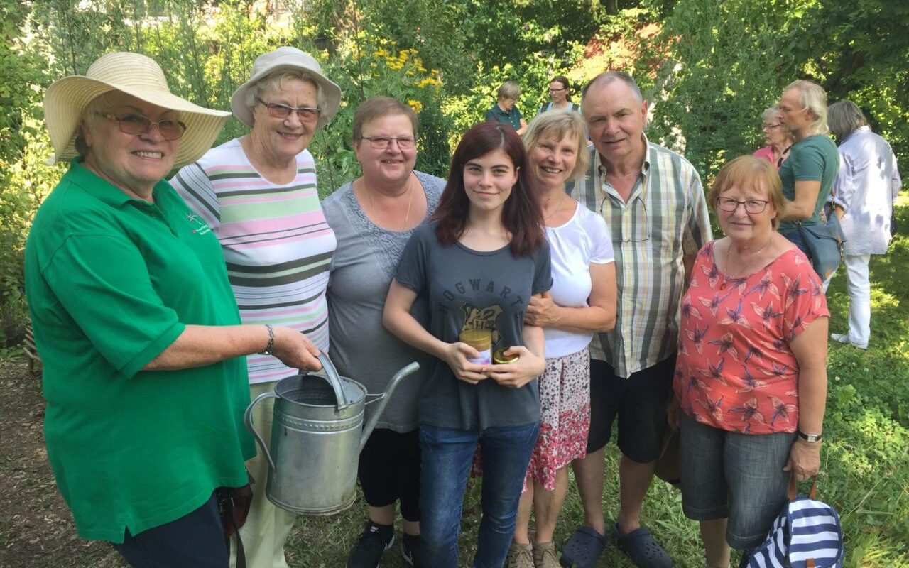 Besuch Kräutergarten der Frau Seipel Groß in Niedermittlau am 20.07. 2019